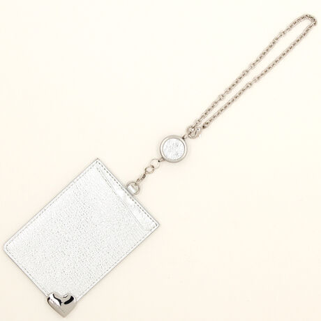 [^:10991]n[g̋ANZgɂAVg[ȃtbv Â}ARpNgȌ`ɂȂĂ܂BƃVvȃ[pXA`F[͑SĎO\Ȃ̂IDP[XƂĂp܂BJ[h|Pbg2/[`F[Aev}̃RNVe[} uRe/Generationsv uߋƖ镗iv𗷂悤ȐEς璅zB mX^WbNȉƁAIȐJ[pbg̓RNVےglIEmX^WAhfoĂ܂B A[eBXg򎁂̍i璅z𓾂AL@IȃtHjAXFgA ɊYȂ݊v܂B @\̔oXށAAev}Ȃł͂̐VNtc}Vbvy݂B