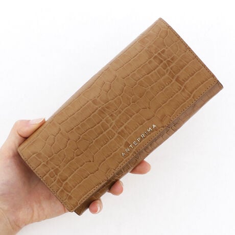 Aev}iobOj̃TCt炵ԂȃNR^I肵A炵^ӎĂ܂BWFԂFJ[h16A|Pbg6ӏA2wLFd؂|PbgtKBḰAo₷A߂̃t@Xi[dlłBVvŋ@\IȂzɂȂĂ܂BzNR^l炵炵Vv[^:10681]Aev}̃RNVe[} uRe/Generationsv uߋƖ镗iv𗷂悤ȐEς璅zB mX^WbNȉƁAIȐJ[pbg̓RNVےglIEmX^WAhfoĂ܂B A[eBXg򎁂̍i璅z𓾂AL@IȃtHjAXFgA ɊYȂ݊v܂B @\̔oXށAAev}Ȃł͂̐VNtc}Vbvy݂B