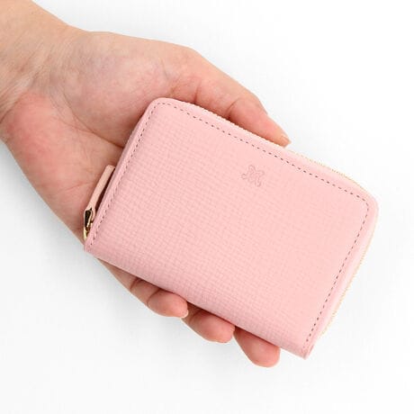 [^:5060126]MACKINTOSH@LONDON@}bLgbVh@G@ Mackintosh London̐VCjVSgp EMV[YȂǂڗɂ^ ͂邪\tg^b`ŎɃtBbg܂Bp̓vFƋF|Cg RpNgŌIȃfUCɎdグĂ܂BuhےSR[gA19Iς `IȐ@ō葱ĂuhBp̃gbheCXgɊÂȂ ̂V[ɃtBbgI[ZeBbNȃRNVB