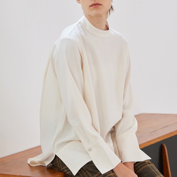 リズム（R_ISM）/【洗える】バックサテンハイネックブラウス バックサテンハイネックブラウス | リズム(R_ISM) | マルイウェブチャネル