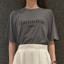 リズム(R_ISM)の【接触冷感】シアーロゴTシャツ【Harmonic Flow】