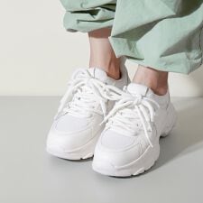 厚底スニーカー