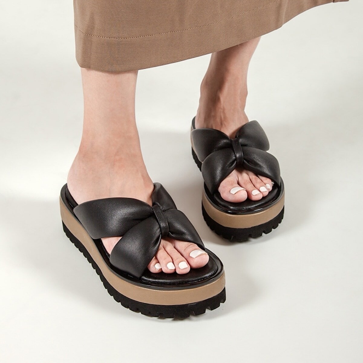 POSEY 厚底サンダル ウェッジソールサンダル | ミネトンカ(MINNETONKA