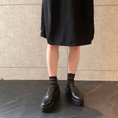 [^:FAB39-2]lCACeAbvf[gI€vɃ`FW炩ȗSnɃXb|̂悤ȃgbhV[YVbƂۂ̃gbhACevXăghӂ1ɁEPOINTEEEEEEEEA[hgDA[ĥ悤ɂƂ`ŃX}[gȈۂɁBVbƂfUC̓LCȃCT|[gEȒPZ^[̃JbeBOŃXb|̂悤ȊoŒEł܂BScScƂ^N\[݂̂\[NbV߉ʂɂ芊ɂAĂĂɂB፷vbgtH[͋rʂyʓȃ\[Ń{[錩ڂƂ͈قȂyĕ₷`l܂̂ŎQlxɂl`yX^btpRgzO[FW^b̍F][ĩTCYF23.5cm/24.0cm][pTCYF39^p󋵁F^Cc^TCYF][\[̍FX΂͂Ȃ]L̂ŒEyłBłƂĂy₷BN[F^b̍FႢ][ĩTCYF22.5cm][pTCYF35^p󋵁FC^TCYF][\[̍FX΂͂Ȃ]ׂb́AłƂ₷Ⴂ܂A~ŒĂwĂ܂ByALL BLACKz1996Np܂̃V[YuhBSn͂AoGeBɕx񂾑fގg|CgBt@bViuŃj[NȃfUCAJ[oG[V͂łB