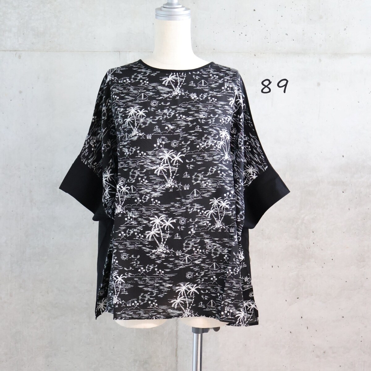 ヤシの木プリントドルマンビックTシャツ ヤシの木プリントドルマンビックTシャツ | エトレリー(etre