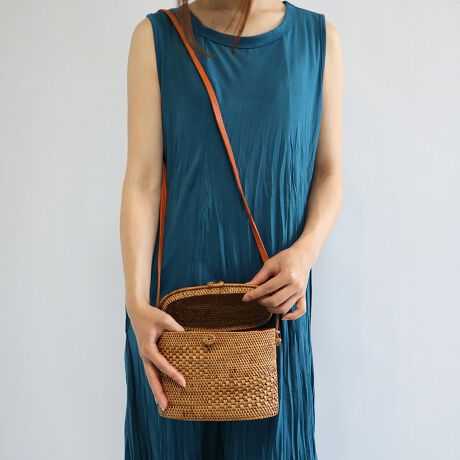 [^:153018]A^ƂǍstĕ҂ݍ񂾁AChlVA̓`IȍH|iłA^obNBƓ̕ƁAv͂ŁAgނقǂɐF[݂𑝂ANĂ܂BJWAɂ͂As[XX^CɂRƂȂ݂܂Bi摜͌̓Ȃǂɂۂ̐FƈقȂČꍇ܂B̏i͈ƂŐ삵Ă܂̂ŁẢߒŔׂȃLYAF̈ႢAobO̒̕zn__ꂼJ[̈Ⴂ܂B̐n̂F͂Iт܂̂ł܂BdȂł͂̕Ɖ݂y݂܂B