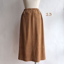 エトレリー(etre relie)の【etre relie】  パンチングスエードスカート