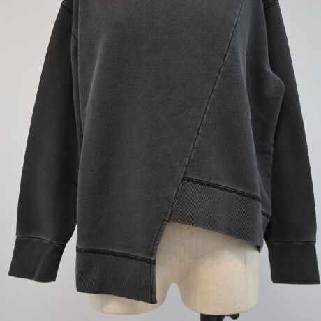 [^:159813]fj闠тɐ􂢉H{ăBe[WCNȕvXvI[o[łBAVg[fUCŃVvȃ{gƂi摜͌̓Ȃǂɂۂ̐FƈقȂČꍇ܂B