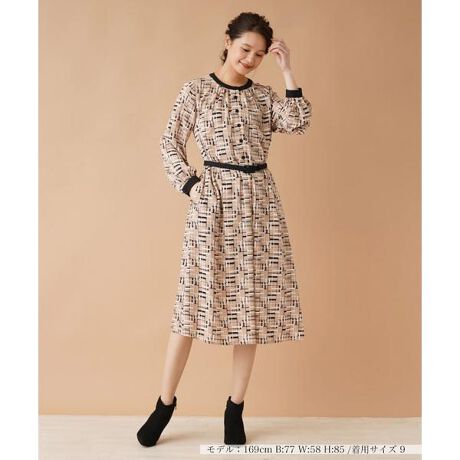タウンエレガンス】洗える幾何学柄ミディワンピース | レリアン  