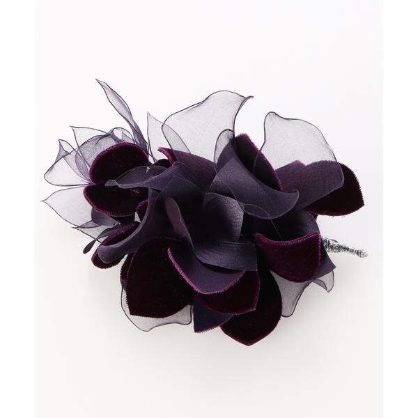 ニュアンスカラーのシックなコサージュ 和風 揺れる ローズ コサージュ 簡単 髪飾り 大きめ 美しい