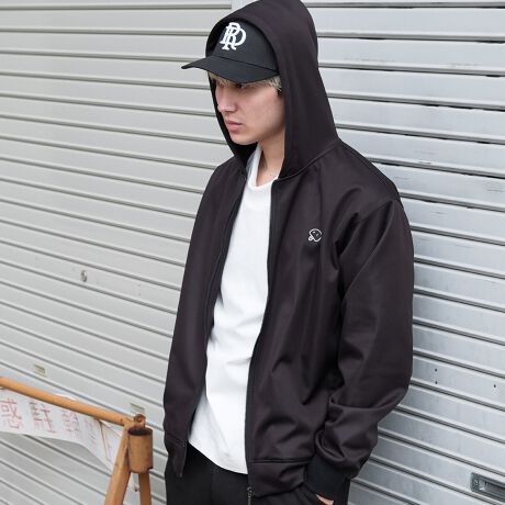 [^:12205202]t[X̕ۉ͂ŁA~łgzȏ̒gh̊łp[J[BhEE3C[Ƃ̑gݍ킹ŁAKƋ@\𗼗Ă܂BOł̃ANeBreBɂΉł鐫\ȂÃXg[gX^CɂRɓސ݌vBĈAړAyX|[cV[łKɉ߂܂BS̓|Cgɗ}Afނ̂̂̐͂Ŗ~j}fUCB_{[pcƃZbgAbvłpłALX^CɑΉꖇłBfgF178cm/LTCYpyiԁz12205202yTCYz[MTCY]F69cmoXgF118cm䂫F89cm[LTCY]F70.5cmoXgF125cm䂫F91cm[LLTCY]F72.5cmoXgF130cm䂫F108cmH̊֌WAe̐ӏiuj葽̌덷ꍇ܂Byfށz[{́Eu]|GXeF100LkFȂnFȂFȂyYzyӁzBẽCeBOAɂȂĂ郂j^[Eɂۂ̏iƐFقȂČꍇ܂BiɂĂ͐̐A▀CɂF葼ɐFڂ肷邱Ƃ܂̂ŁAӂB