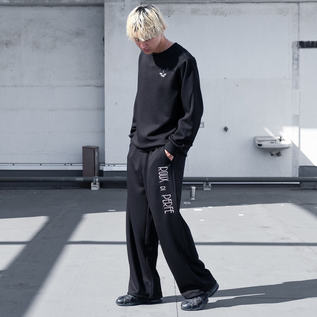 ロゴ刺繍ダンボールスウェットワイドパンツ | ルゥディパフィー