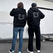 レインボー&ロゴ刺繍ジップアップパーカー