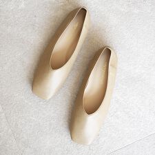 日本製 シューファンタジー Shoe Fantasy スクエアトゥＶカットパンプス 撥水