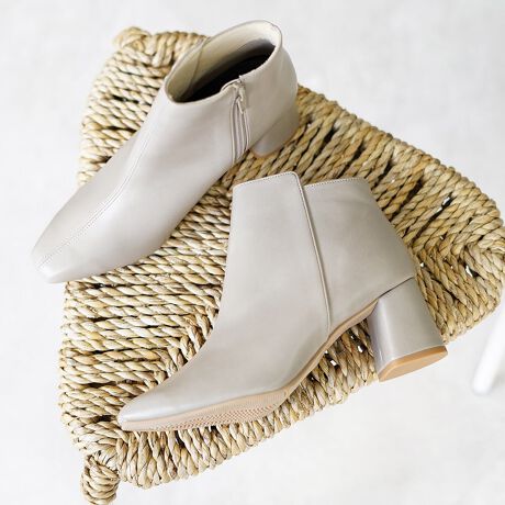 [^:625]---------------------------_ blackAlightoak̒~NbVj[AI ^ᔽNbV+NbV̂ӂӂdlɂȂ܂IᔽNbV̌`ɍ킹ăNbVݑւ̕SyĂ܂BNbVs̈͂ƋzsT|[gĂ܂B---------------------------{̃VvȌyʃV[gu[cłBXNGAgD̏iȃV[gu[cłBƐLтܐ̃XNGAgĎ`󂪖͂łBׂꂢɌ郉Cɂ܂BɃt@Xi[tĂ̂ŁAEyłB{̂̑fނɂ͝H{ĂADɂhH{Ă܂Bq[͒悢6cmBq[̐ڒnʂLԕĂ܂BEނ̗͑ǂE^fނgpBpCfނ̃JbvC\[̉ɂ͍NbVĂAXj[J[̗lȗSnŉKłBVvȃfUCŁAIłItło_炩u[cłBShł͂܂̂łӂB***************************************TCYX^btFFi23cm̃X^btƂAMł҂TCYłBX^btFSi24cm̃X^btƂALŒx悢TCYłBʂ̃TCYŖȂłByq[z6cmyCYzM@/ 23.5cmyd(Б)z227g(TCYFM)yz8cmyz23cmE^Al܂̂ŁA܂łQlxɂl܂BƖ̊֌Wp\RȂǂ̊ɂA኱iƉ摜̃J[قȂꍇ܂B\߂܂B