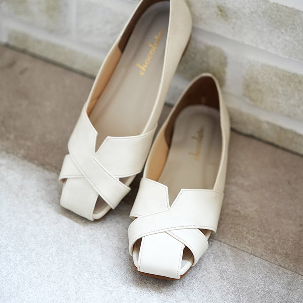 日本製 シューファンタジー Shoe Fantasy カットデザインパンプス