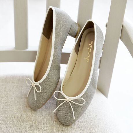 [^:308]y25tĐV 24SSVz{̃VvȃEhgD̃oGV[YłB iȃgD̃Eh̃C͂łB ۉ߂Ȃ̂ől̈ۂɁBEfޓ{̏_炩ŏ㎿ȑfނ̗p܂BhH{Ă̂ŁACV[YƂĂ߂łByA̗ǂɂSn̂1łBE\[͋ȐƃObvɗDꂽ̗pĂ܂B،^͕Lɐ݌vĂ̂ŕL̕ɂΉo܂BE~(ᔽ{C\[)ɗD2wg̑@\NbVᔽNbV̌`ɍ킹ăNbVݑւ̕SyĂ܂BNbVs̈͂ƋzsT|[gĂ܂BEq[芴̂3cmq[gp܂BɂAN`łB***************************************TCYi24.5cm̃X^btƂA24.5cmł҂łBʂ̃TCYIтOKłByq[z3cmyb()zTCY23cm@/ 13.5cmyd(Б)z178g(TCY23cmŌv)E^Al܂̂ŁA܂łQlxɂl܂BƖ̊֌Wp\RȂǂ̊ɂA኱iƉ摜̃J[قȂꍇ܂B\߂܂Byîm点z̏i2025N911牿i{Ă܂B͂鏤iɂĂ^Oȉꍇ܂ݕ\ĂTCg\i̔iłB\߂܂悤A肢\グ܂B