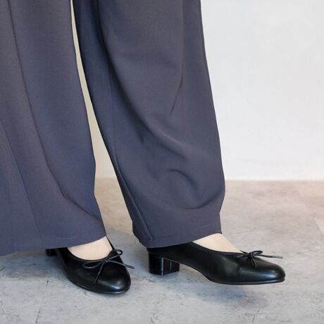 [^:308]y25tĐV 24SSVz{̃VvȃEhgD̃oGV[YłB iȃgD̃Eh̃C͂łB ۉ߂Ȃ̂ől̈ۂɁBEfޓ{̏_炩ŏ㎿ȑfނ̗p܂BhH{Ă̂ŁACV[YƂĂ߂łByA̗ǂɂSn̂1łBE\[͋ȐƃObvɗDꂽ̗pĂ܂B،^͕Lɐ݌vĂ̂ŕL̕ɂΉo܂BE~(ᔽ{C\[)ɗD2wg̑@\NbVᔽNbV̌`ɍ킹ăNbVݑւ̕SyĂ܂BNbVs̈͂ƋzsT|[gĂ܂BEq[芴̂3cmq[gp܂BɂAN`łB***************************************TCYi24.5cm̃X^btƂA24.5cmł҂łBʂ̃TCYIтOKłByq[z3cmyb()zTCY23cm@/ 13.5cmyd(Б)z178g(TCY23cmŌv)E^Al܂̂ŁA܂łQlxɂl܂BƖ̊֌Wp\RȂǂ̊ɂA኱iƉ摜̃J[قȂꍇ܂B\߂܂Byîm点z̏i2025N911牿i{Ă܂B͂鏤iɂĂ^Oȉꍇ܂ݕ\ĂTCg\i̔iłB\߂܂悤A肢\グ܂B