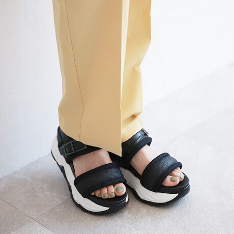 [^:10504]NbV胁bVfނgp\tgȃX|[cT_łBQ{̃xgɃNbVĂAӂӂŏ_炩łBɂƂ̃xgɂ̓StĂAɗDtBbgĂ܂Bxgɂ̓S[h̃obNtĂA؂܂BEfރ\tgȑfނ݂̂gp܂BE\[ȐɗDꂽE^fނ̃\[̗p܂B{[ȐIȃtH͂łBEq[{[̂7.5cmq[gp܂B芴ɂAN`łB***************************************TCYi24.5cm̃X^btƂALł҂łB̃TCYIтOKłB@S F22-22.5cm@M F23-23.5cm@@L F24-24.5cm@@LL F25-25.5cmyq[z7.5cmyXg[z5.0cmyb()zMTCY@/ 16.5cmyd(Б)z348g(MTCYŌv)E^Al܂̂ŁA܂łQlxɂl܂BƖ̊֌Wp\RȂǂ̊ɂA኱iƉ摜̃J[قȂꍇ܂B\߂܂Bv`vCX / v`v / x[VbN / LC / lJWA / X|T / _炩 / y