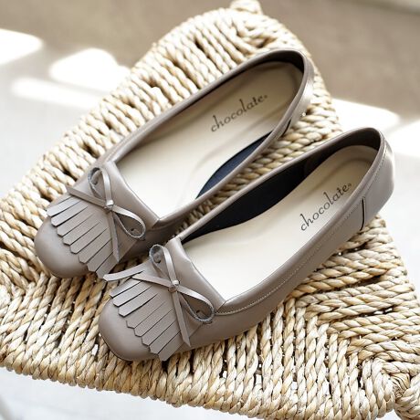 [^:1991]y25H~V 25AWVzgh̃tWtbgV[YBꂢ߂ȃX^Cɂ킹₷iȃVGbg|CgłBhH{Ă̂ŁACV[YƂĂ߂łBCŜ_炩AݍޗlȊ̗SnłBEfޓ{̏_炩ŏ㎿ȑfނ̗p܂ByA̗ǂɂSn̂1łBE\[͋ȐƃObvɗDꂽ̗pĂ܂B،^͕Lɐ݌vĂ̂ŕL̕ɂΉo܂BE~(ᔽ{C\[)ɗD2wg̑@\NbVᔽNbV̌`ɍ킹ăNbVݑւ̕SyĂ܂BNbVs̈͂ƋzsT|[gĂ܂BEq[芴̂1.5cmq[gp܂BɂAN`łB***************************************TCYi24.5cm̃X^btƂA25.0cmł҂łB߂̃TCYȂ̂ŁA̃TCỸTCYオ߂łByq[z1.5cmyb()zTCY23cm@/ 15.0cmyd(Б)z140g(TCY23cmŌv)E^Al܂̂ŁA܂łQlxɂl܂BƖ̊֌Wp\RȂǂ̊ɂA኱iƉ摜̃J[قȂꍇ܂B\߂܂Bychocolate `R[g C C  pvXz