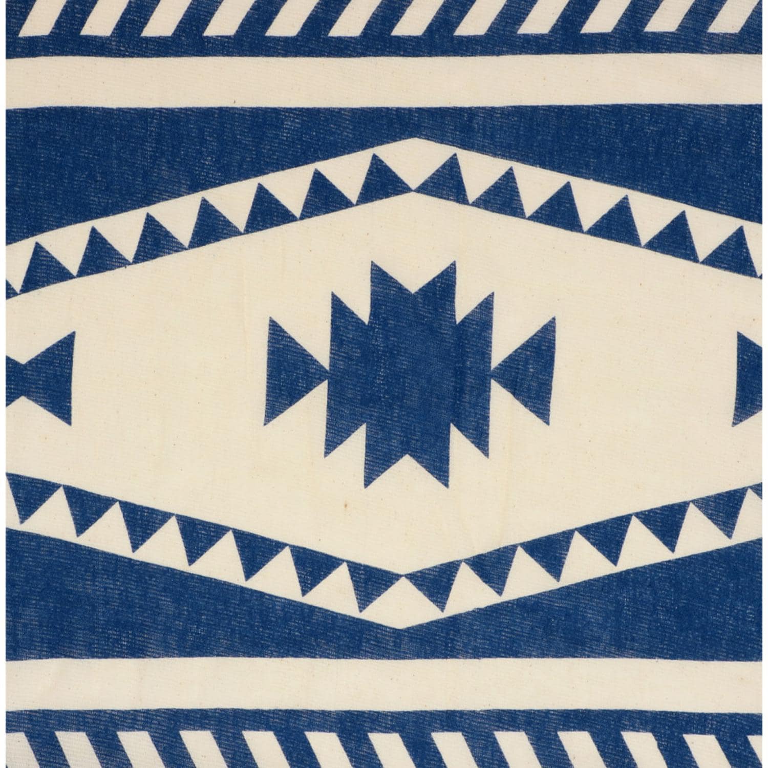 [}C]vg}`Jo[ 150x225/obN[ht@~[iBACKYARD FAMILYj MUCOSUNVlCr[