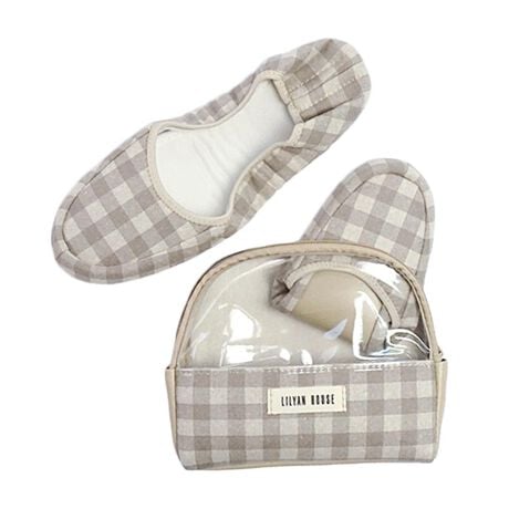 [^:lilyanslipper1]yuhz LILYAN HOUSE(AnEX)yiz LILYAN HOUSE AnEX gуXbpyizEI[V[YgARpNgyʁI^тɕ֗ȌgуXbpBTCY22`24cmɑΉBE2ɐ܂Ď[^CvȂ̂ŁAfUC̃|[`ɓăRpNgɁIƂĂŷŁA^тɕ֗IE̓SdlBƂ܂ł蕢S̃tBbgŁAEɂ݌vBEC͍Ȃ̂ŁAGĂꏊłCG炷ƂȂIEԃJ[ȂǁAfUCƃJ[oG[VŁAwEƎ◷̃zeAs@̒ł̗ւȂǁAlXȃV[ŊłACeyfށz[\n]yM-361001AM-361002AM-331060AM-361005AM-361008V[YzȁAyM-361006AM-361010V[Yz<br>y̑z[]yM-361010V[YzPVCy̑zvyYz yTCYzt[TCYi22cm`24cmjE[P[X[c]14.5cm []17.5cm [}`]3cmTCY͓XuTCYłBۂ̏iƂ͑̌덷ꍇ܂B炩߂Bydʁz110g iP[XƃXbp̏dʌvlłBjyӓ_zJ⃂j^[̐ɂA摜Ǝ̐F̈Ⴂꍇ܂̂ł肢܂