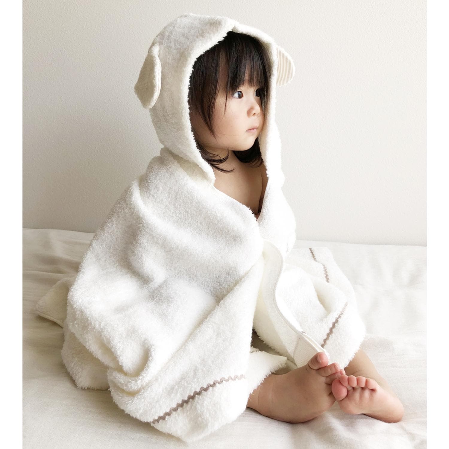 [}C]Meringue Q t[htoX^I/obN[ht@~[iBACKYARD FAMILYj AC{[