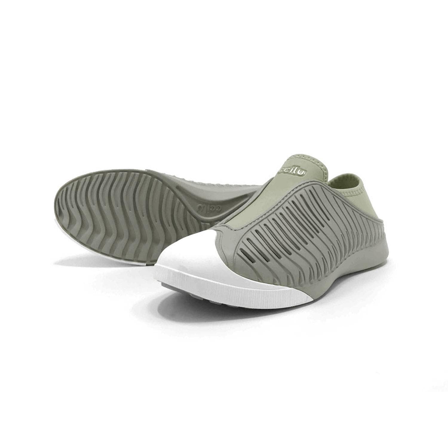 [}C]ccilu ABEL ZORA ZIV/obN[ht@~[iBACKYARD FAMILYj GRAY