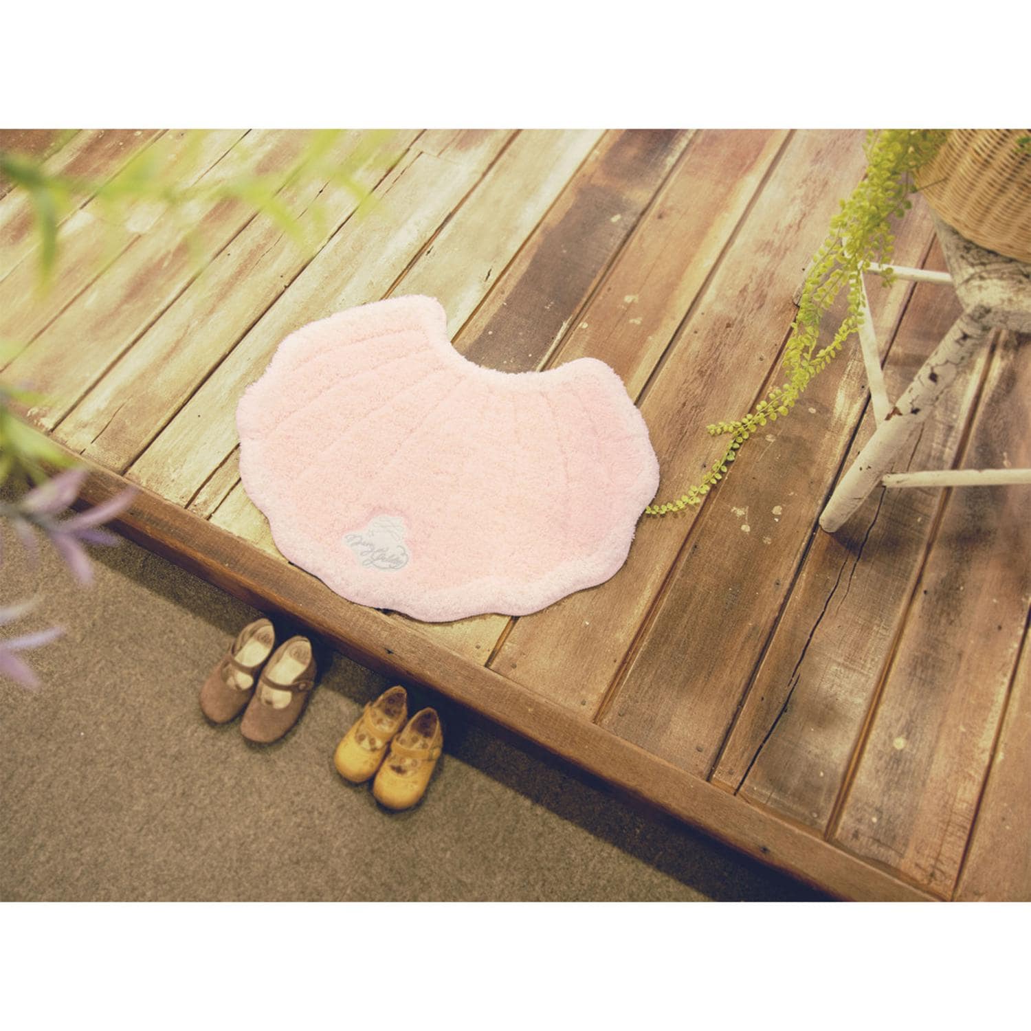 [}C][W[g CeA}bg VF/obN[ht@~[iBACKYARD FAMILYj VFsN