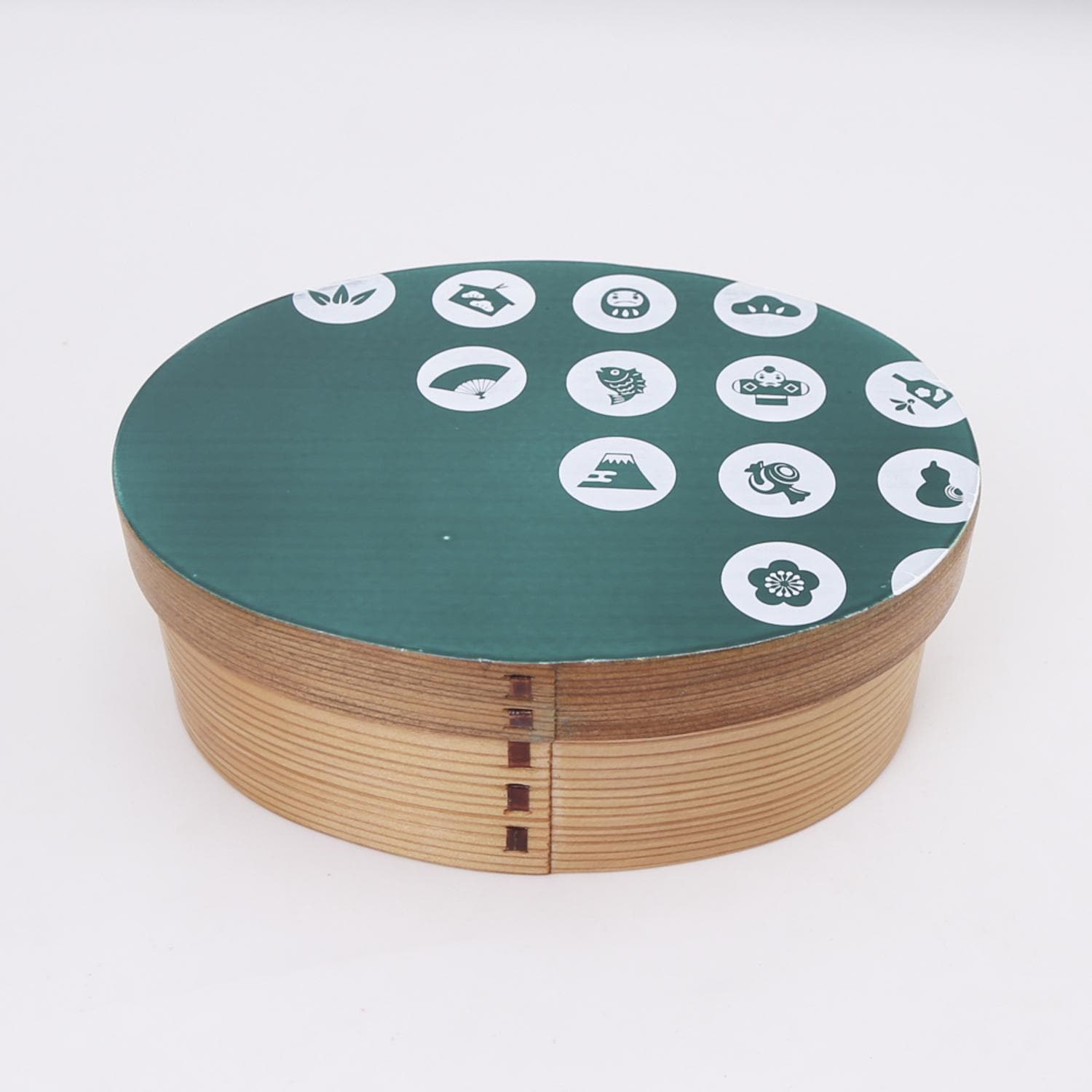 [}C]Kutan Ȃϕٓ M/obN[ht@~[iBACKYARD FAMILYj ʕ_