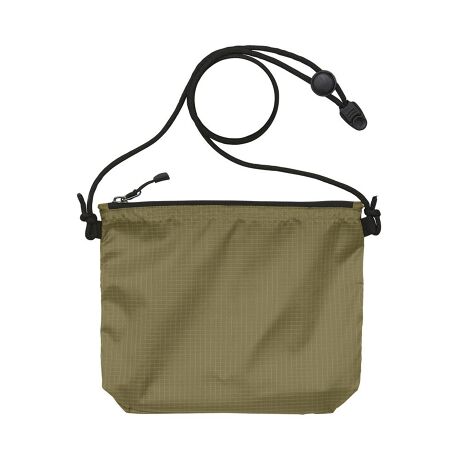 [^ԁFua142001]yuhzUnitedAthle(iCebhAX)yizUnited Athle iCebhAX TRbVyizUnited AthleAgyɂoł遙VvȃTRbVVoByUnited Athle-iCebhAX-zE90Nȏ̗ĵÂւ̂ƈ芴BvŒe܂鑶݂ڎwNGCVIIׂyƍNIeB[ւuhByg΂zKVKVgAvȃiCfނgpBJWAR[fɂ҂̃ACeByłgɂĂINz悭}`݂t@Xi[̎[[BX}z┖̃nJ`AqpiȂǂ܂Ƃ܂TCYBׁXĂ|PbgtBy߃NNzV_[ŔAAWX^[łD݂̒ɒOKB΂ߊ||ARɃX^C`FWByFXȃV[Łz^E[XAEghAAtFXȂǗlXȃV[Ń}`ɊIyꂵjZbNXdlzNł₷J[CibvBFႢő̂߁By|PbgdlzFI[v|Pbg~1yfށziC100%yYzyTCYz[c]17cm^[]22cm^[}`]6cm[V_[(Œ)]110cmi߉\jTCY͓Xv̎TCYłBۂ̏iȂтɃ[J[\LTCYƂ͑̌덷ꍇ܂B炩߂Bydʁz37gyӓ_zŇo߂C̎x⎇OAM≘ꓙɂA򉻂Ȃǂꍇ܂BԓɂACARȂǂɂFFڂ肷邱Ƃ܂B舵̍ۂ́AipbP[WȂǂɋLڂĂi\AAeV^OAgp̒ӎȂǂKmFB{̖ړIȊOɂ͂gpɂȂȂŉBJ⃂j^[̐ɂA摜Ǝ̐F̈Ⴂꍇ܂̂ł肢܂B