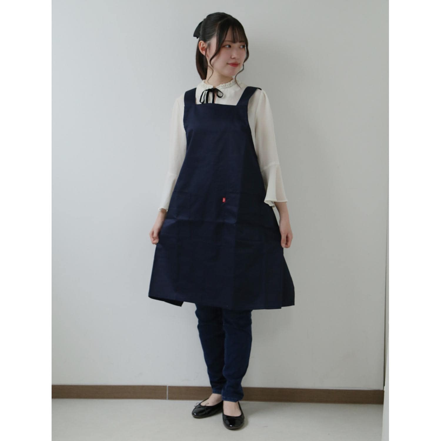 [}C]EDWIN nH^Gv/obN[ht@~[iBACKYARD FAMILYj lCr[