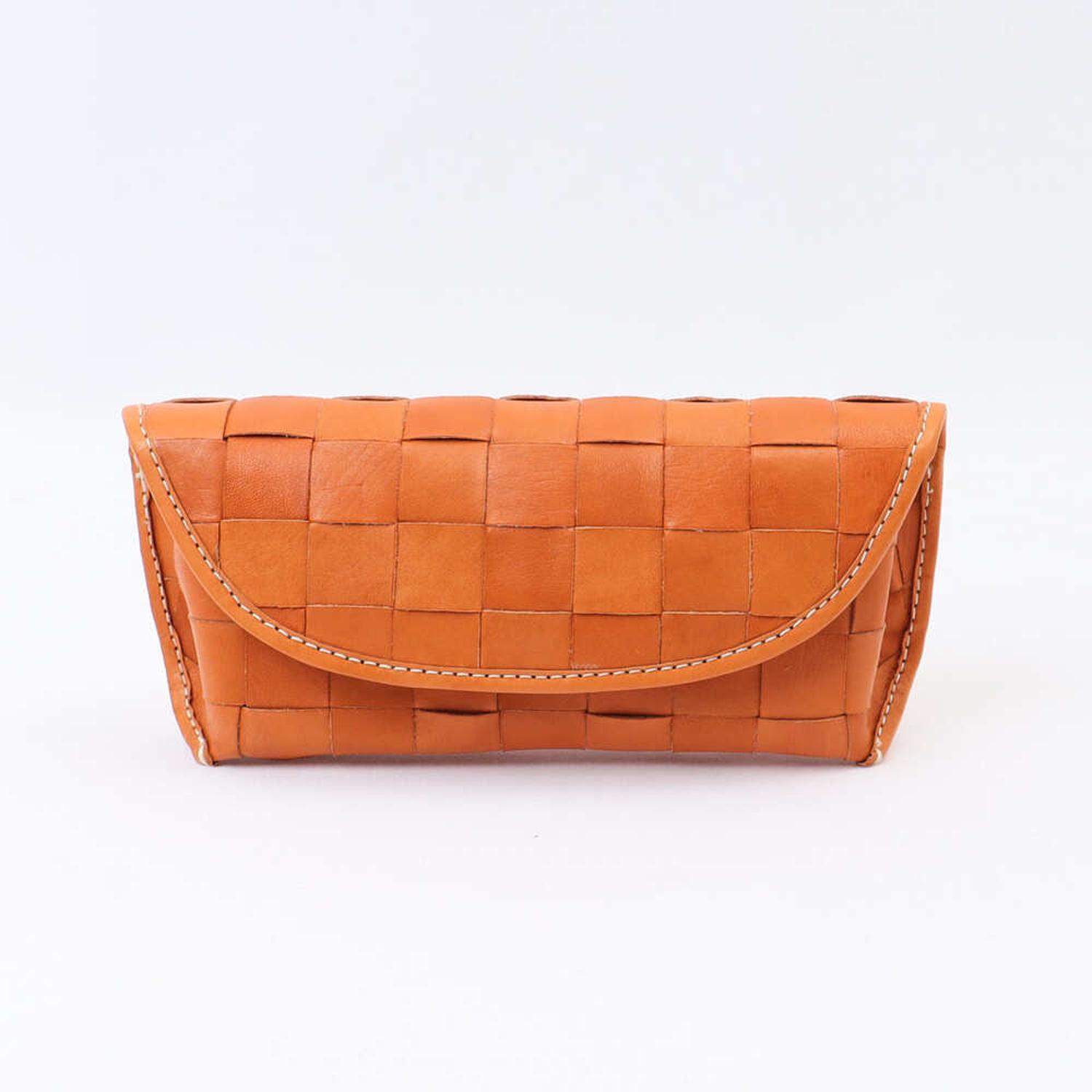 新品 zucchero ズッケロ 革編み込み メガネケース zucchero ズッケロ 編み込みメガネケース | バックヤード