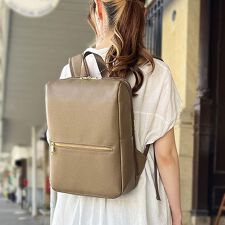 VALENTINO VISCANI レディースリュック 42580