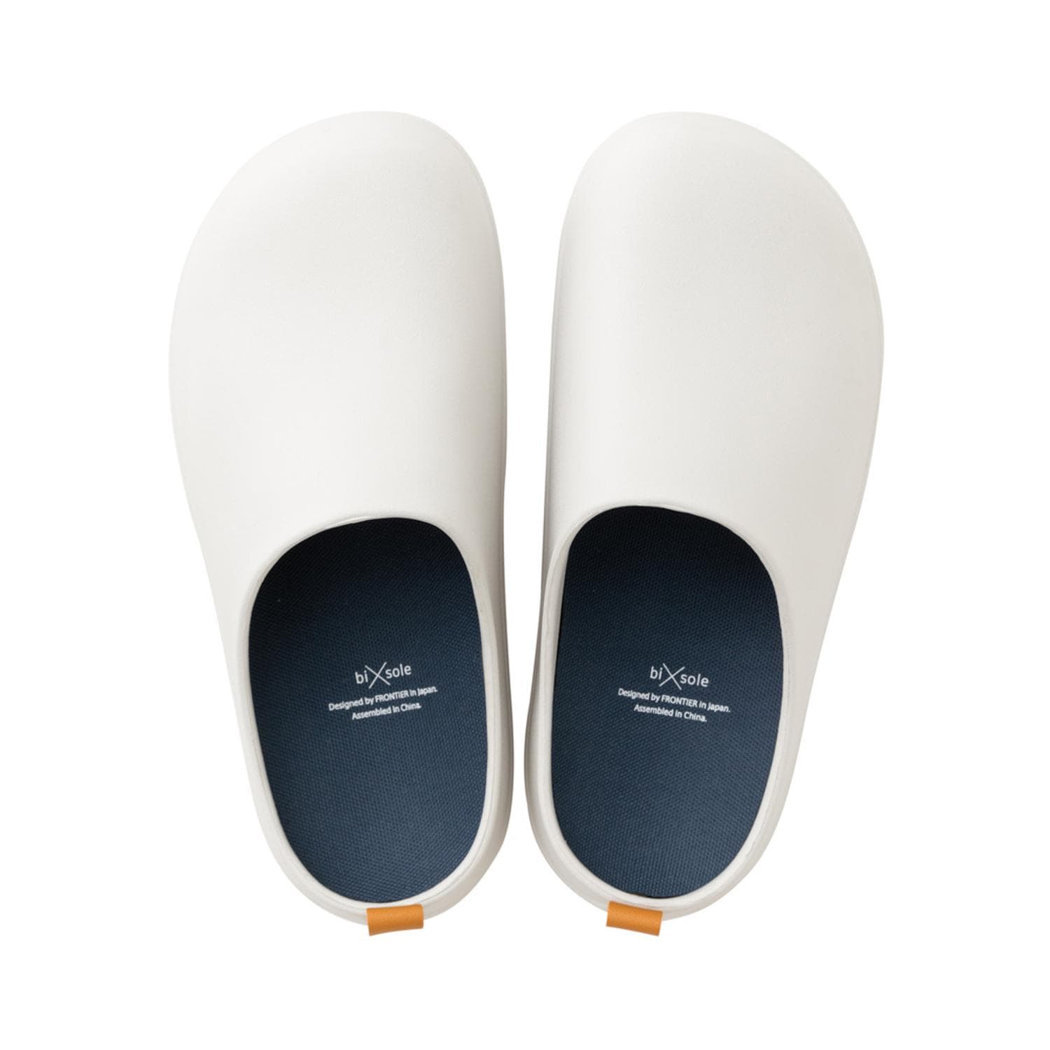 [}C]bi×sole oC\[T_ s̃cbJP/obN[ht@~[iBACKYARD FAMILYj White