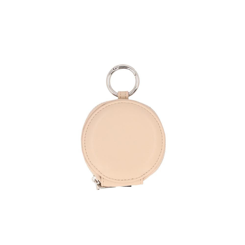 [}C]}`|[`/obN[ht@~[iBACKYARD FAMILYj x[W