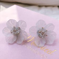 clearフラワーイヤリング