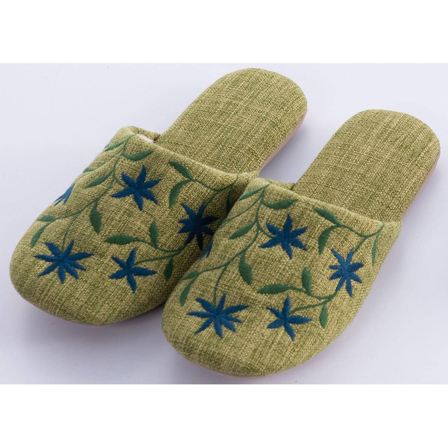 [}C]Vr Xbp/obN[ht@~[iBACKYARD FAMILYj AA.O[