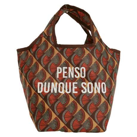 [^:ratabag]yuhz m[uh NO BRANDyiz ^v`ۗۉRpNgobOy[J[^ԁz yizy̂o|][gCzRrjł̂AƂo|ɑ劈Iu^v`ۗۉRpNgobOvylgɂ҂ȃTCYzL߂̃}`ƂӂƊۂ݂̂tHŁARrj̃XpQeBeybg{gۂIʓIȃTCY500mlybg{gcɎ[邱Ƃł܂ByEۗ⏕@\z͕ۗʂ̂Vo[R[eBOnBۗ܂ĐHނ̐VNL[vIyTbƂЂƐ@ŊȒPLCz̃R[eBOn͂͂ɂDĂA␅HTbƐ@ĂȒPIyS̓Vt@Xi[^CvzJ͕ۗ܂̗C𓦂Ȃt@Xi[^CvB܂ďяoȂyg郁bV|PbgzobOɂ͕ۗ܂郁bV|Pbg𑕔BRCP[X⏬̎[ɂ֗ByNbƊۂ߂āARpNgzgȂɂ̓NbƊۂ߂ăSohŗ߂΁ARpNgȎ̂ЂTCYɁIyJopbƎozig̃JoɓĂƁAdÂRrjł̂傱Ɣɕ֗ByES 􂦂obOzn̉ꂪCɂȂAyɎ􂢂łĐȎgSnL[vłEHbVudlByƂ܂ł̂o|Ɂzߏ̃JtFVbsOAybĝUȂǁAîo|X^CɂfGɃ}b`ByCȂɃ][gvXz{^jJAj}N₩ȐFʂŕ`][ĝfUC͂̂ЂƂBuPENSO DUNQUE SONO -䂨́A䂠-ṽSpbƖڂ䂭ANZgByfށz|GXeyYz yTCYzygpz[c]22cm^[㕔]34cm^[ꕔ]16cm[}`]16cm^[]30cmy[z[c]5cm^[]13cm^[s]8cmTCY͓Xv̎TCYłBۂ̏iȂтɃ[J[\LTCYƂ͑̌덷ꍇ܂B炩߂Bydʁz72gyӓ_zŇo߂C̎x⎇OAM≘ꓙɂA򉻂Ȃǂꍇ܂BԓɂACARȂǂɂFFڂ肷邱Ƃ܂B舵̍ۂ́AipbP[WȂǂɋLڂĂi\AAeV^OAgp̒ӎȂǂKmFB{̖ړIȊOɂ͂gpɂȂȂŉBJ⃂j^[̐ɂA摜Ǝ̐F̈Ⴂꍇ܂̂ł肢܂BypV[zv[g 蕨 Mtg Ԃ zj V j jZoh[ g[gobO ~j ۗۉ ʔ g[gobN g[g  TuobO TuobN 肽 ܂肽 ܂  ۗ ۉ t@Xi[ RpNg g fUC ł o fB[X Y jp jZbNX