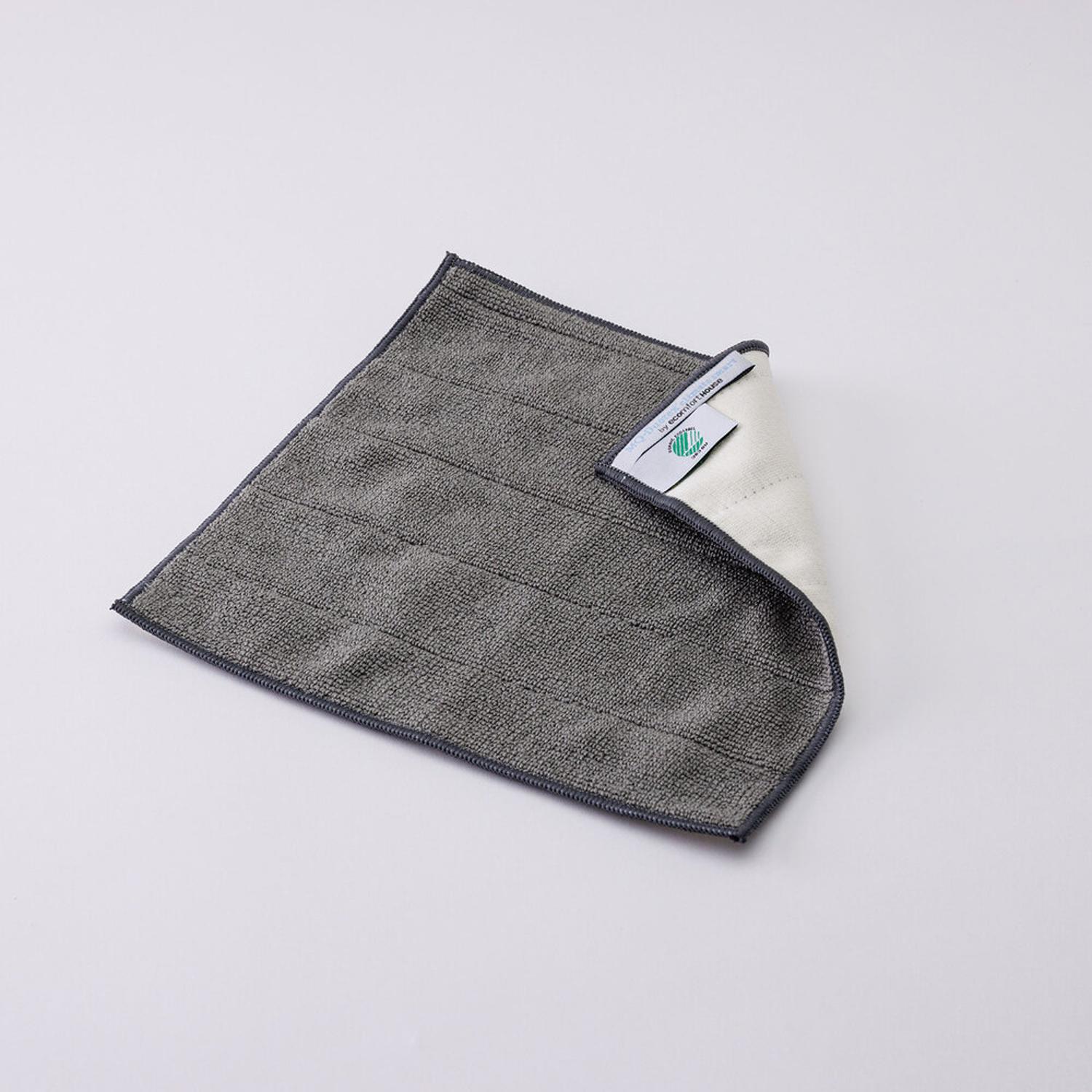 [}C]MQDuotex v~A_uNX/obN[ht@~[iBACKYARD FAMILYj O[/N[