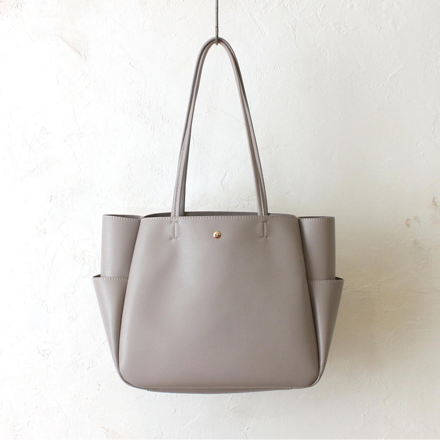 軽量合皮ふっくらA4トート