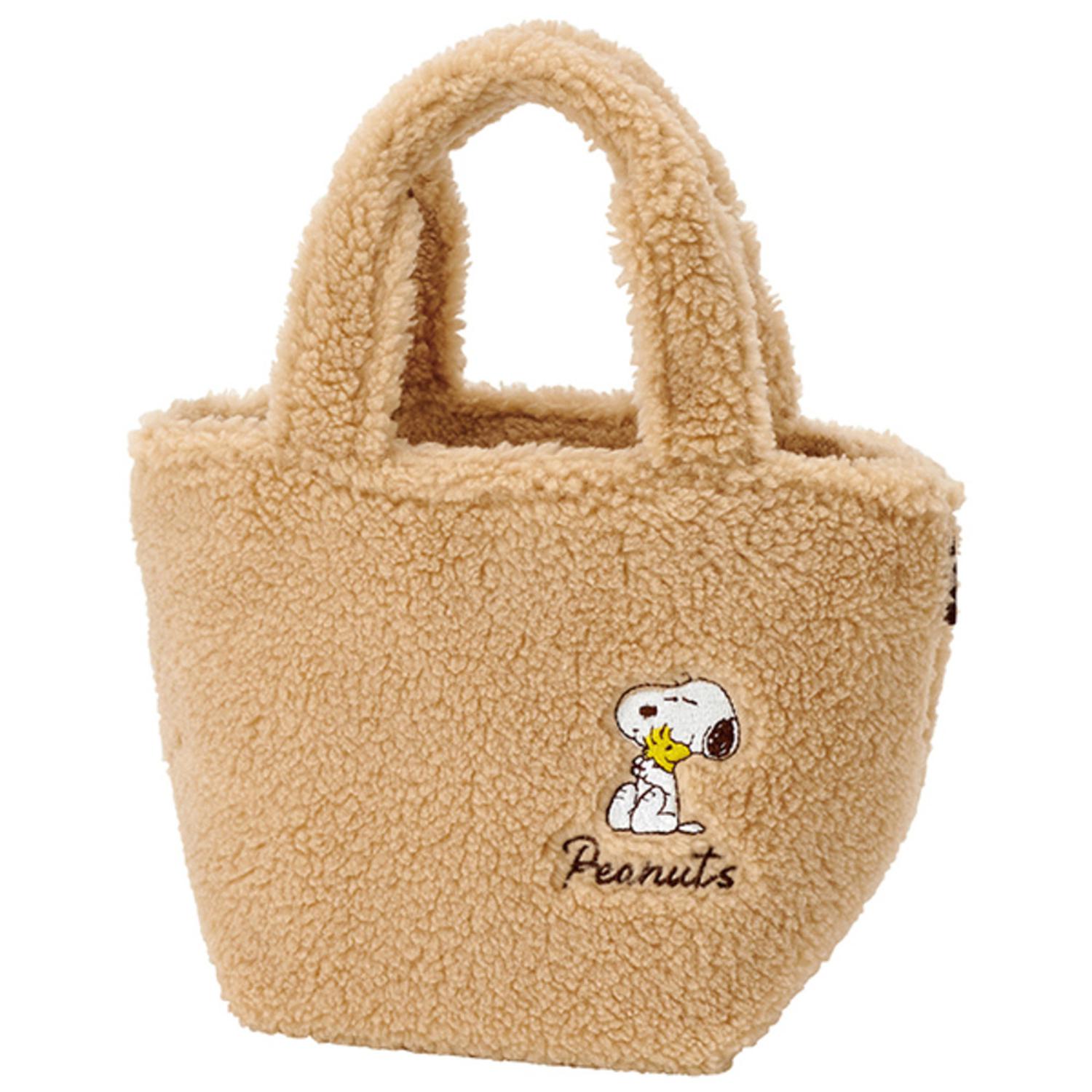 [}C]LN^[ {AnۉW[obO KBOB1/obN[ht@~[iBACKYARD FAMILYj SNOOPY