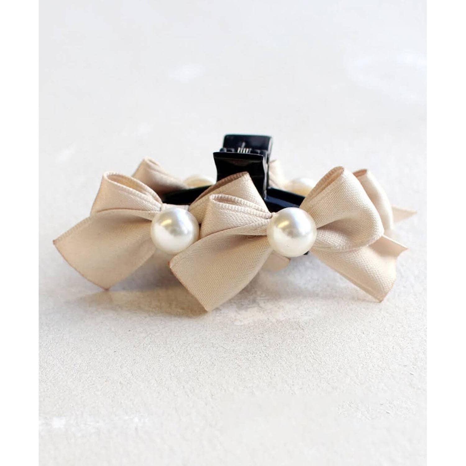 [}C]邢{oXNbv/obN[ht@~[iBACKYARD FAMILYj x[W