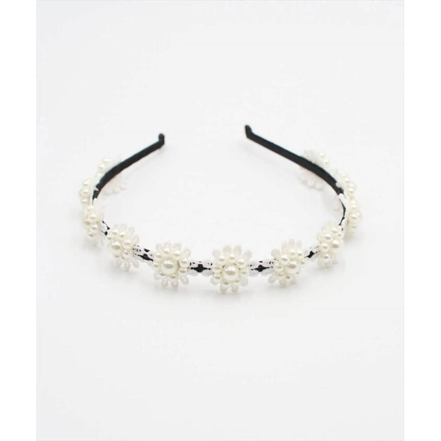 [}C]GUxXJ`[V/obN[ht@~[iBACKYARD FAMILYj zCg