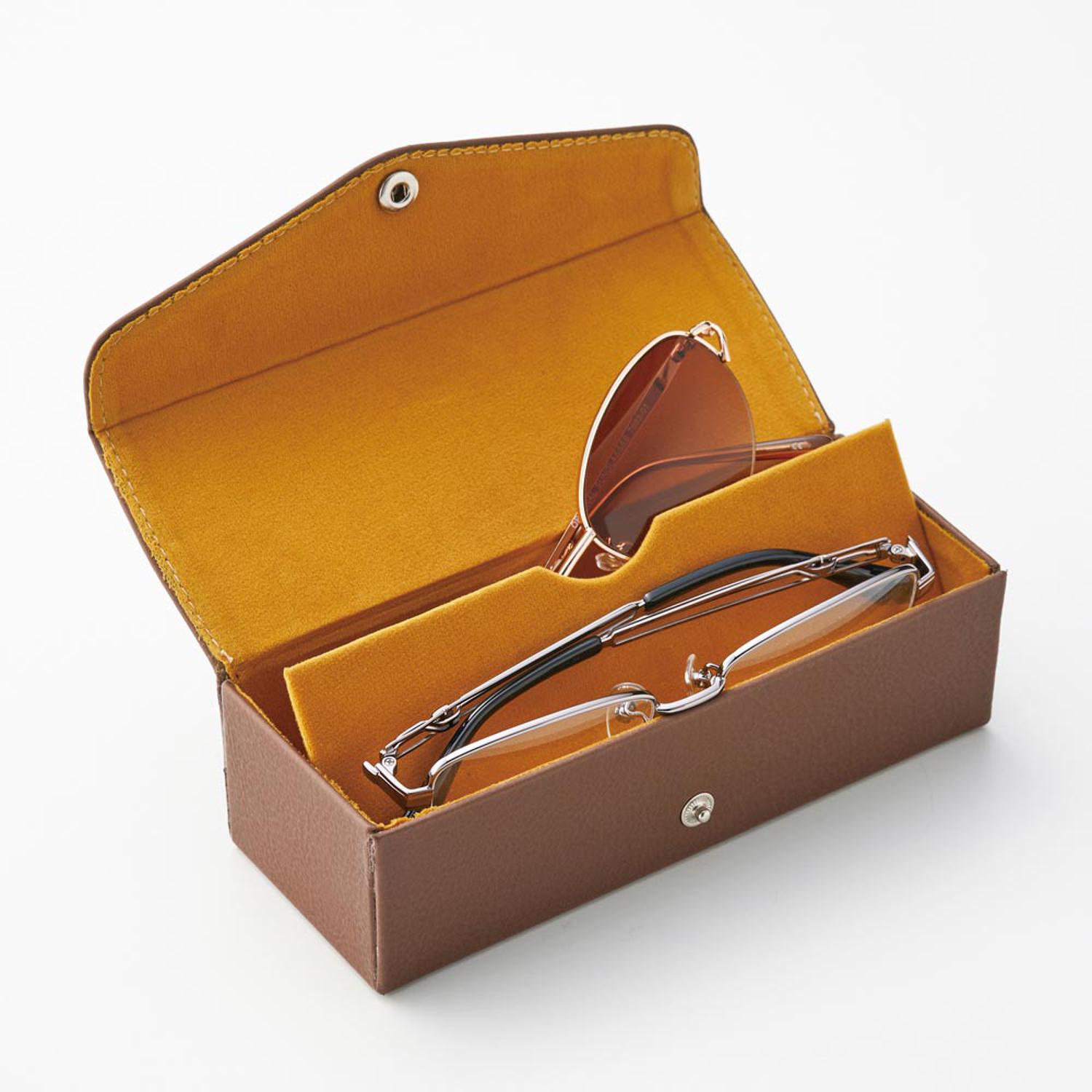 [}C]Z~n[h 2s[XKlP[X 2563/obN[ht@~[iBACKYARD FAMILYj uE