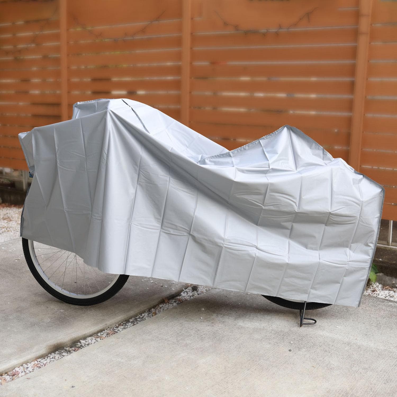 [}C]]ԃJo[P-EVA rj[/obN[ht@~[iBACKYARD FAMILYj Vo[