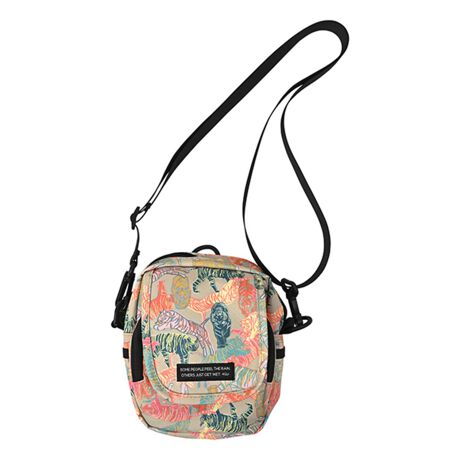 [^:k437]yuhz KiU(LE)yiz KiU LE 600D tbv|PbgV_[obO K437y[J[^ԁz yizyANeBuV[ŗɂȂ鑊_z~j}X^CɁIuKiU 600D tbv|PbgV_[obO vByyʁRpNgŐgyɂoẑɕSȂy₩BKi܂Ƃ܂AV_[obOy肪󂢂ăXgXt[z߉\ȃV_[tĎ΂ߊ|BRɎgāAړNNBy傫߂̃obOɎt\zV_[OAwʂDJ莝̃JriȂǂɑByKoƊJ_ut@Xi[zEǂ炩I[vBgmF₷Aו̏oꂪX[YByĕKvȕ͂ƁzX}z܂zAG`PbgObYȂǂINBڈȏ̎[̗͂eʖ1.5Li1jω׏d20kgłBy֗ȃtbv|PbgOʂɁzOʂɂ̓}`t̃tbv|PbgBt@Xi[Ƃ̃_uŖhƖʂɂzByTNbƎoĖqm炸ztbv|PbgȊOɂA|PbgL[tbNzuBTԂsvByvłւɂpzϋv̂600fj[̃|GXefށI^ꂵɂAfC[gɍœKByƂ̉JȂvz\ʂɂ͂HAʂɖhHB␅He₷A@邾Bi2jShł͂܂ByOKjZbNXfUCzVvȖn^CvAfUCCibvIVFAByKiU-LEzEuǂȓVCł̏yށvbg[ɁAl̊OVтuhBy|PbgdlzFt@Xi[|Pbg~1AI[v|Pbg~1OʁFʃt@Xi[tbvt_ut@Xi[|Pbg~1iɃbV|Pbg~1jwʁFʃt@Xi[|Pbg~1yfށz|GXe100%yYz yTCYz[c]17cm^[]13cm^[}`]5cm[V_[]77cm`139cmi߉\jTCY͓Xv̎TCYłBۂ̏iȂтɃ[J[\LTCYƂ͑̌덷ꍇ܂B炩߂Bydʁz220gyӓ_zŇo߂C̎x⎇OAM≘ꓙɂA򉻂Ȃǂꍇ܂BԓɂACARȂǂɂFFڂ肷邱Ƃ܂B舵̍ۂ́AipbP[WȂǂɋLڂĂi\AAeV^OAgp̒ӎȂǂKmFB{̖ړIȊOɂ͂gpɂȂȂŉBJ⃂j^[̐ɂA摜Ǝ̐F̈Ⴂꍇ܂̂ł肢܂BypV[zv[g 蕨 Mtg Ԃ zj V j jKiU LE V_[obO 600D ʔ V_[obN V_[ | ΂߂ ȂȂߊ| |Pbg L[Jri }` JWAobO tbv|Pbg fB[X Y jp jZbNX AEghA  IV JWA