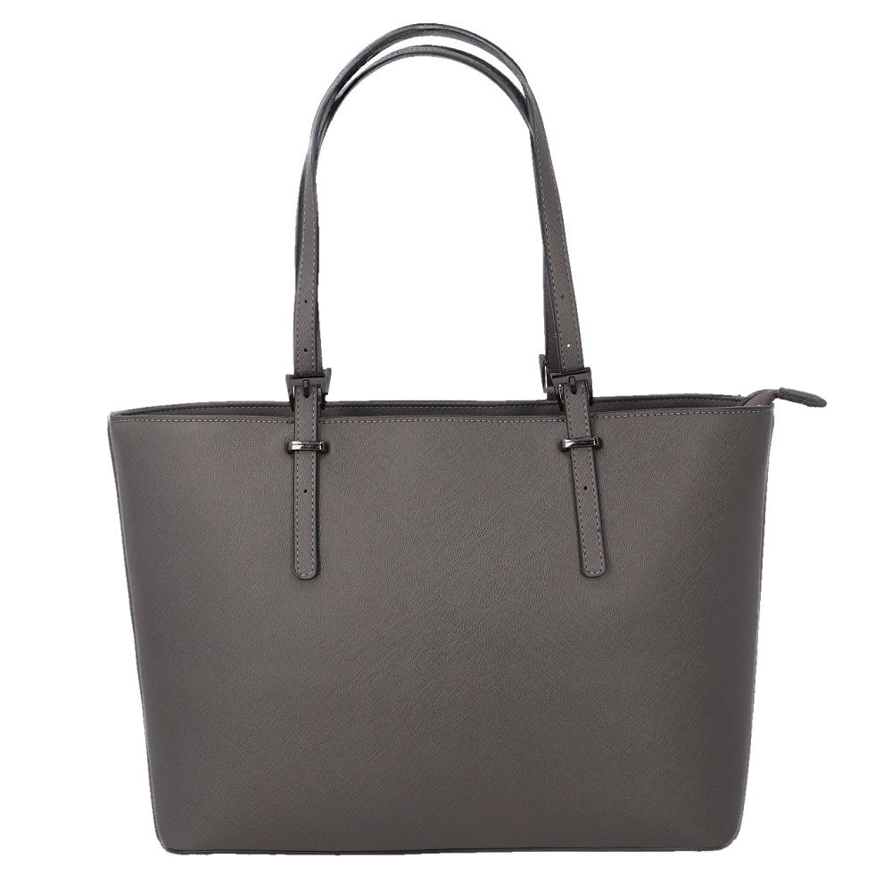 [}C]N[gobO pV{p^/obN[ht@~[iBACKYARD FAMILYj O[