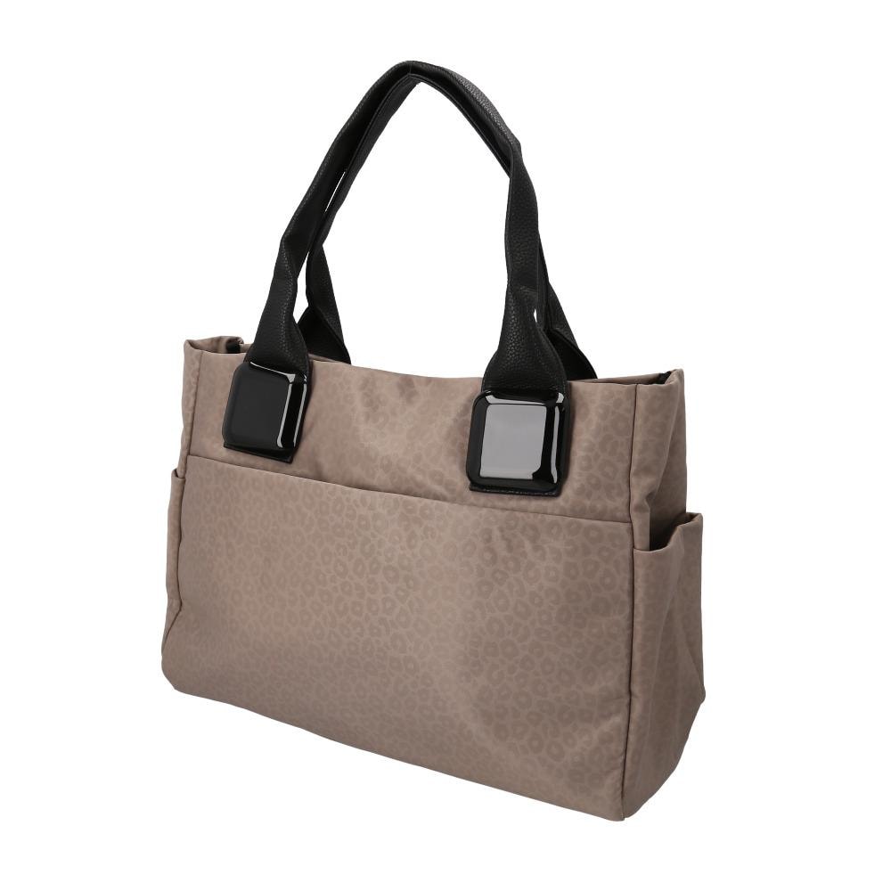 [}C]ubNXNGAiCg[g/obN[ht@~[iBACKYARD FAMILYj O[qE