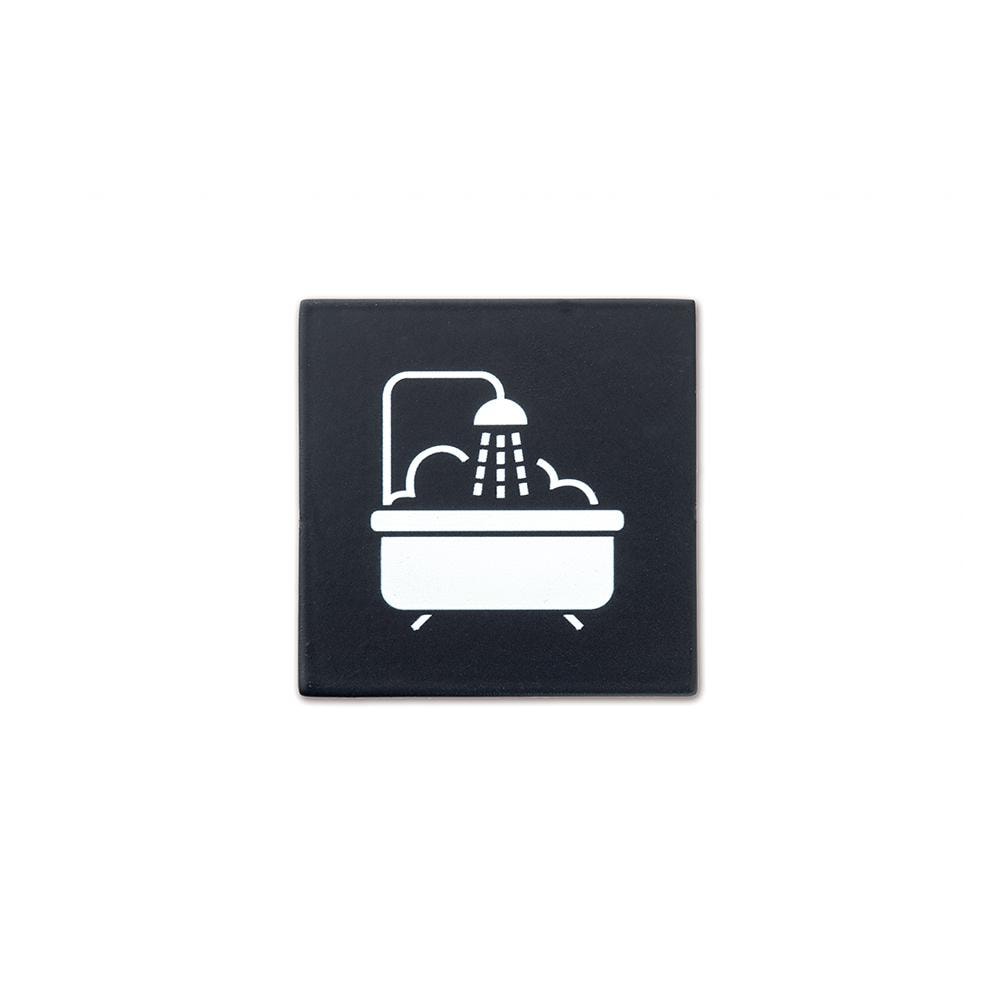 [}C]sNgOTC/obN[ht@~[iBACKYARD FAMILYj BATHROOM_ubN